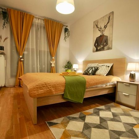 Mlociny Metro Apartment Varşovia Exterior foto